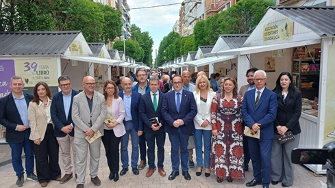 Alejandro Palomas, María Iglesias, Juan Carlos Mestre y José Ángel Mañas, entre los invitados del Centro Andaluz de las Letras a la Feria del Libro.