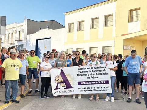 Los loperanos apoyaron la labor de AFA con una Caminata Solidaria que recorrió las calles de Lopera.