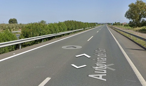 Muere un hombre en un accidente de moto en Écija (Sevilla).