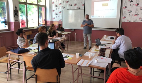 Del 1 al 20 de mayo se puede solicitar alguna de las 68.615 plazas de Idiomas para el curso 2026/27.