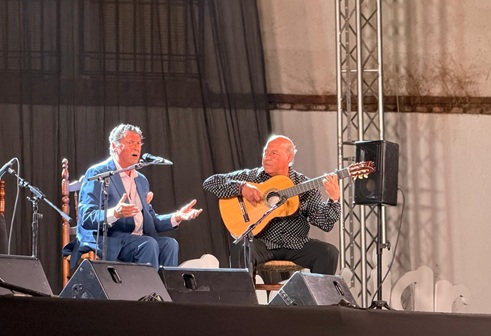 El Ayuntamiento de Andújar celebra la 40ª edición del Gazpacho Flamenco en una noche histórica de arte y tradición.