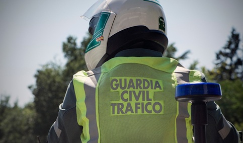Muere un motorista de 55 años en una colisión múltiple ocurrida en Santa Elena (Jaén).