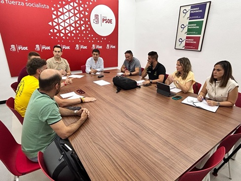 PSOE Jaén advierte de la «preocupante» situación del Infoca por falta de personal y garitas de vigilancia sin cubrir.