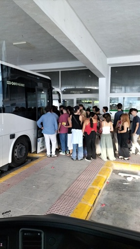 El refuerzo de transporte metropolitano de la Junta para la Feria de Martos finaliza con más de 1.600 viajes.