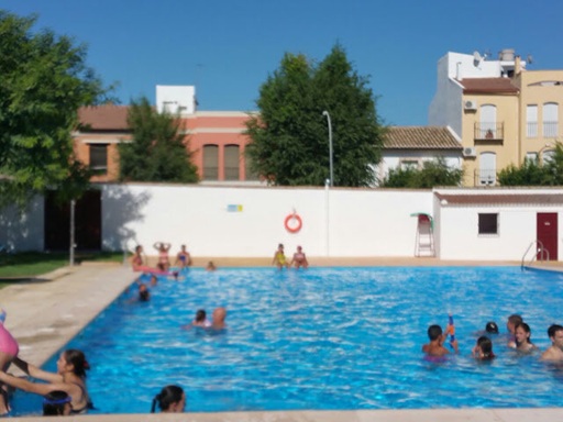 El Ayuntamiento de Lopera cierra temporalmente la piscina municipal por «una incidencia higiénico-sanitaria».