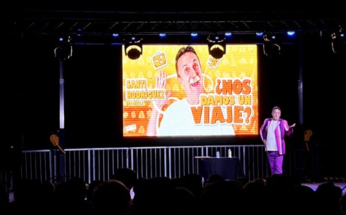 Noche de risas en el Castillo de Lopera con Santi Rodríguez.