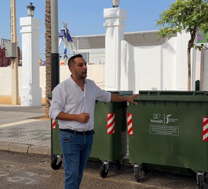 El Ayuntamiento de Andújar refuerza la limpieza del Recinto Ferial para una Feria más limpia y sostenible.