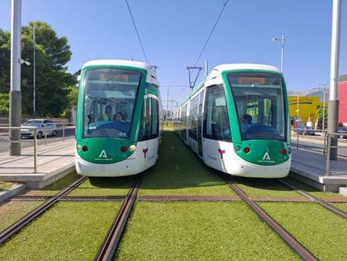La Junta intensifica la formación del Tranvía de Jaén con 12 horas diarias de circulación por las calles.