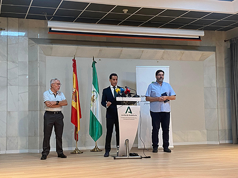 La Junta activa 4,5 millones de euros en ayudas extraordinarias a las familias para garantizar el transporte escolar en la provincia de Jaén.