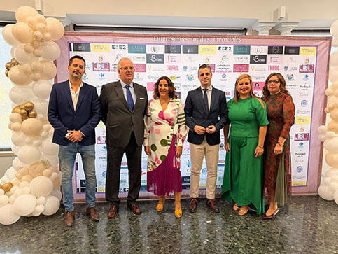 Luis Miguel Carmona felicita a las empresarias iliturgitanas por sus “25 años creando oportunidades, riqueza y empleo”.