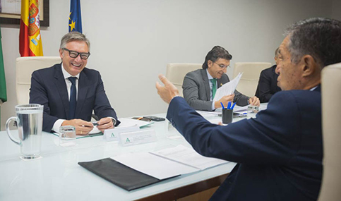 La Junta reclama 59 plazas judiciales más de las 94 previstas por el Ministerio para Andalucía en 2027.