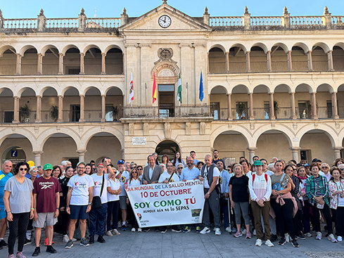 El Ayuntamiento de Andújar y la asociación AFEMAC han conmemorado el Día Mundial de la Salud Mental.