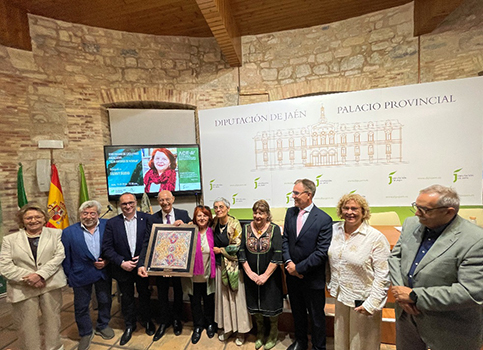Fanny Rubio recoge en el Palacio Provincial de la Diputación el XVIII Premio de las Letras Andaluzas ‘Elio Antonio de Nebrija’.