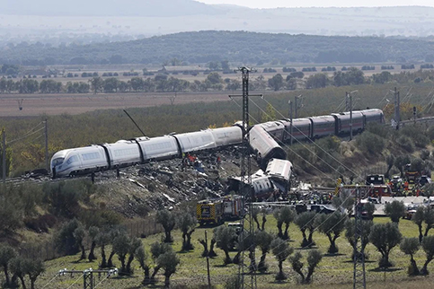 FACUA asesora a los pasajeros sobre sus derechos ante las cancelaciones de trenes como consecuencia de la tragedia en Urda.